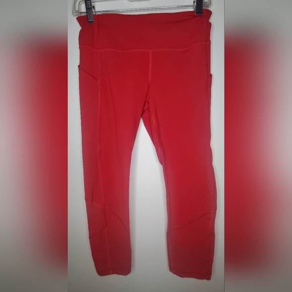 Lululemon Size 6 - Athletic Red Cropped Leggings Side Pockets - Picture 3 of 11